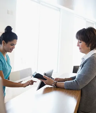 front-desk-at-clinic